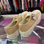8M Cushionaire NWT Lace Up Chunky Sole Sneaker