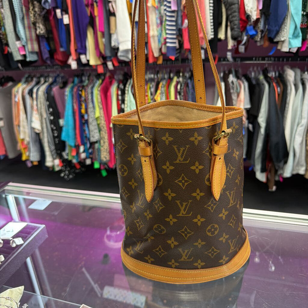 Louis Vuitton Bucket Bag Pm