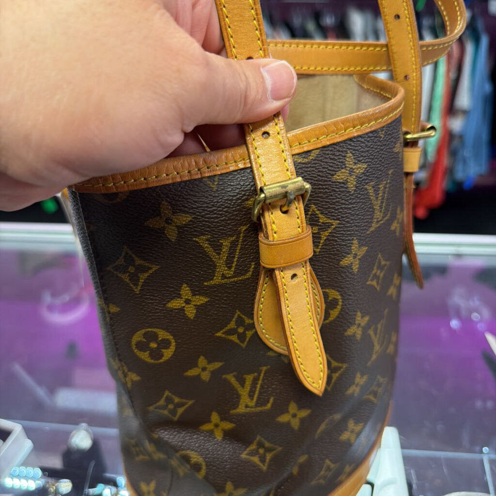 Louis Vuitton Bucket Bag Pm
