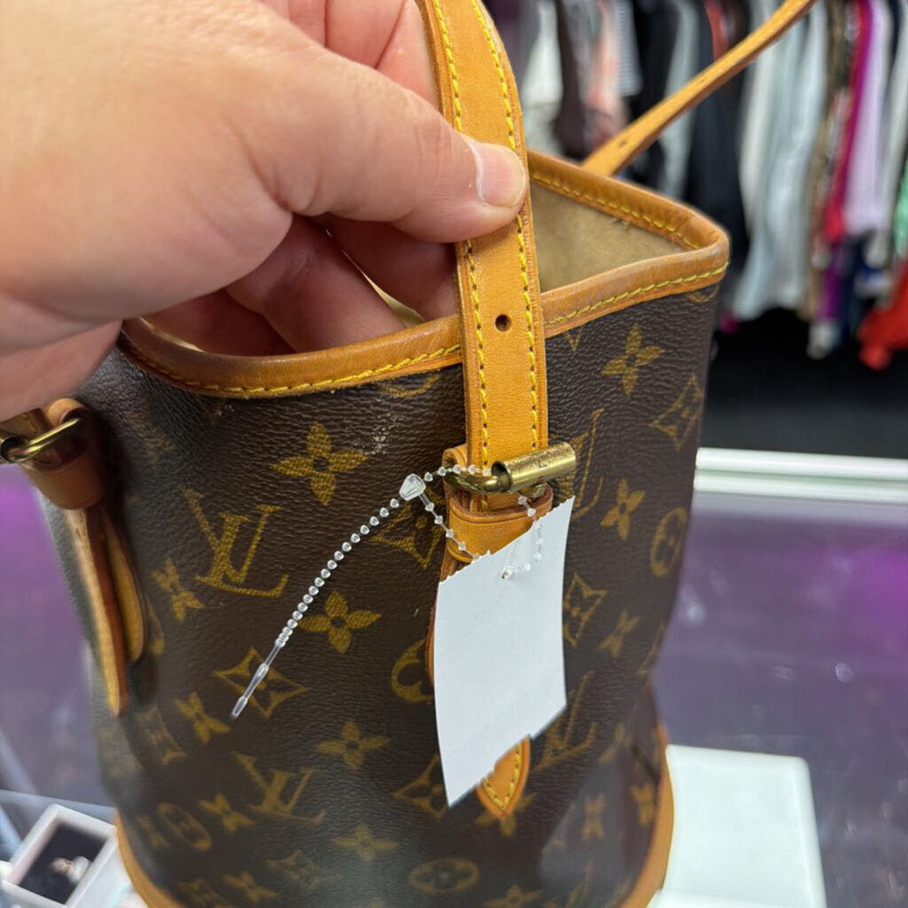 Louis Vuitton Bucket Bag Pm