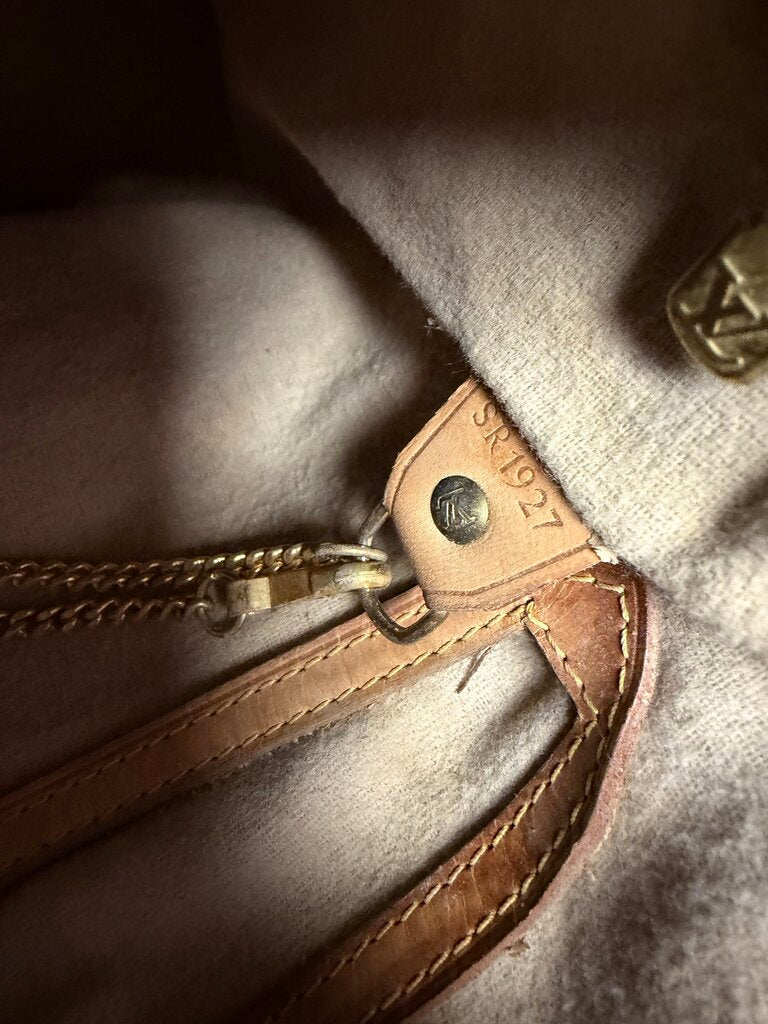 Louis Vuitton Bucket Bag Pm