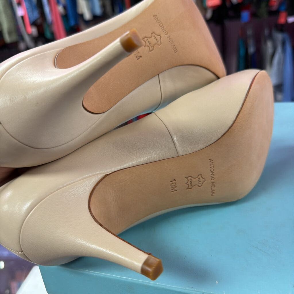 10 Antonio Melani Fallon Round Leather Heel