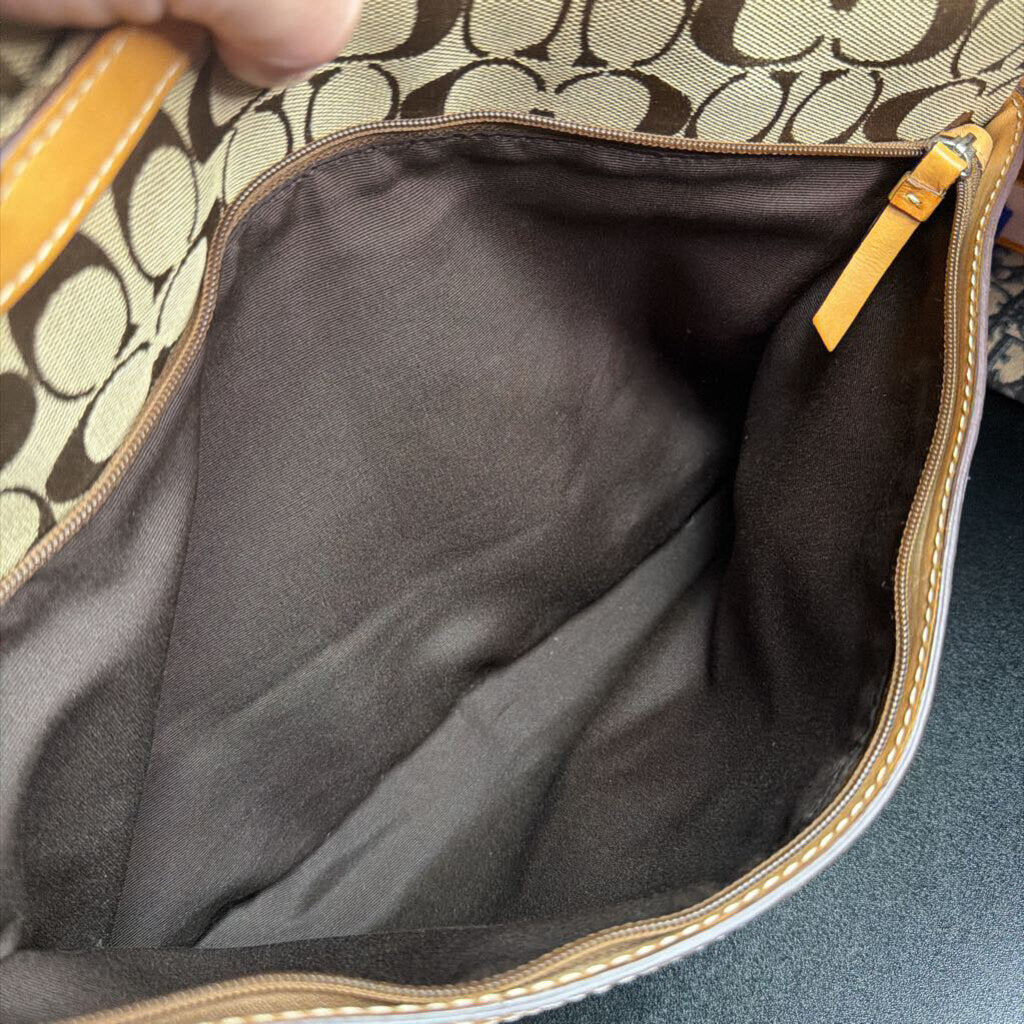 Coach Hamptons Signature Large Carryall Tote 5A10
