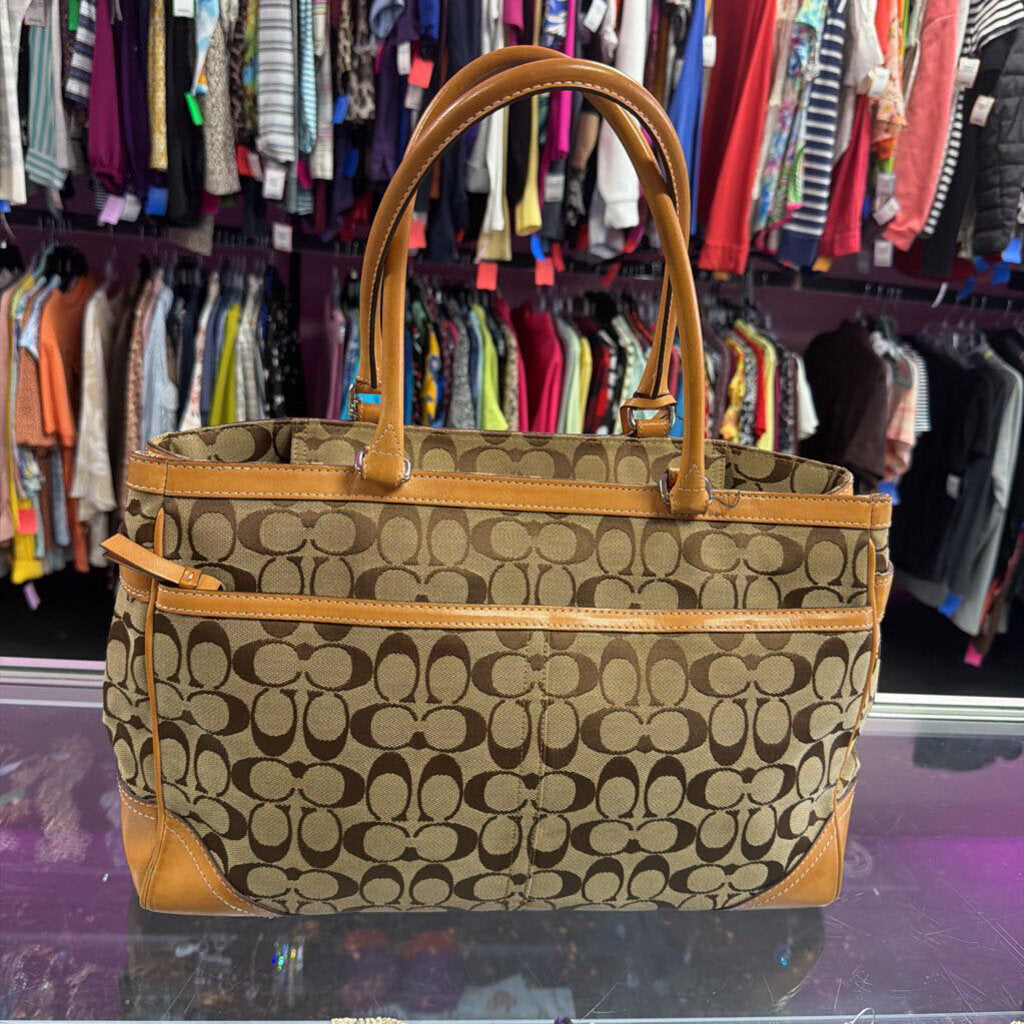 Coach Hamptons Signature Large Carryall Tote 5A10