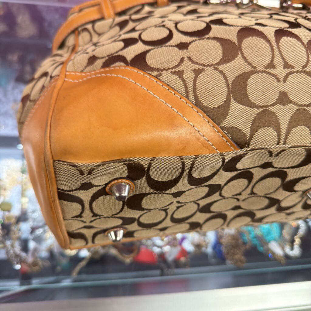 Coach Hamptons Signature Large Carryall Tote 5A10