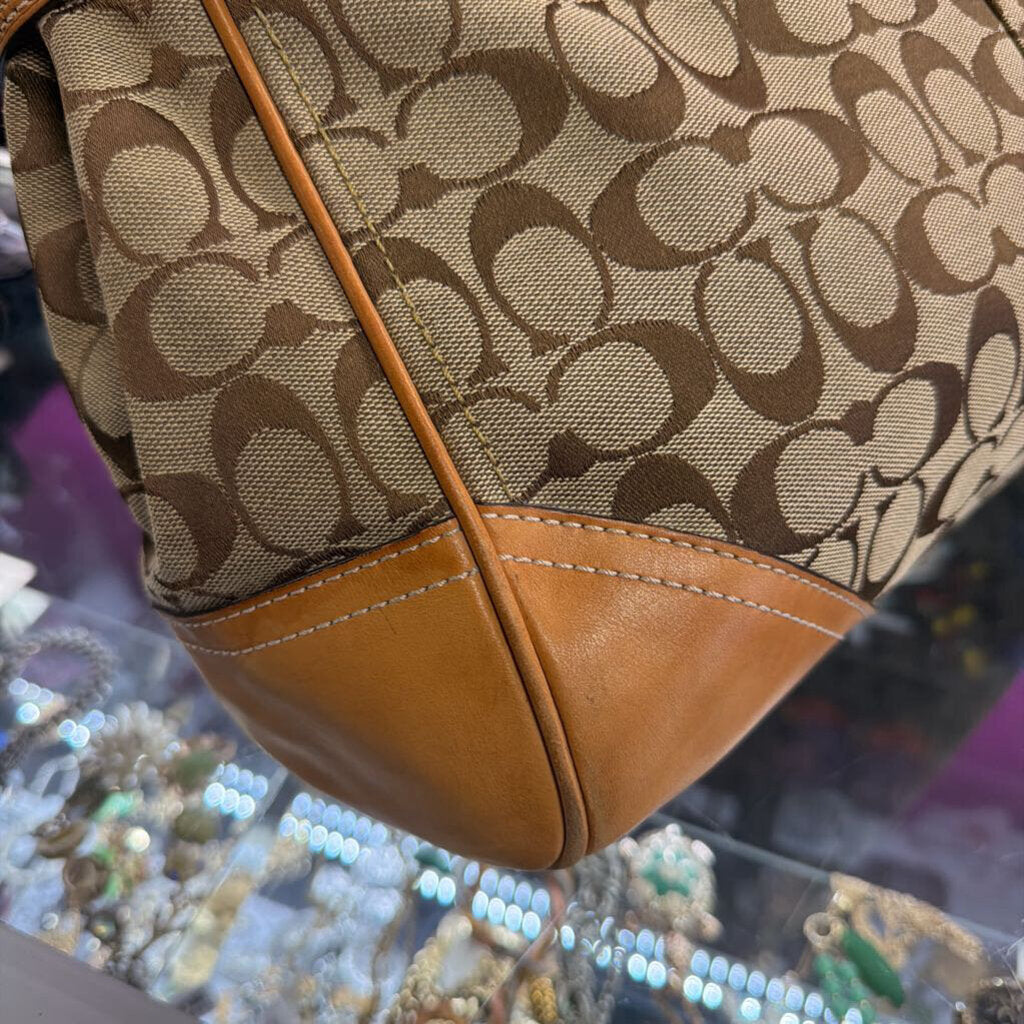 Coach Hamptons Signature Large Carryall Tote 5A10