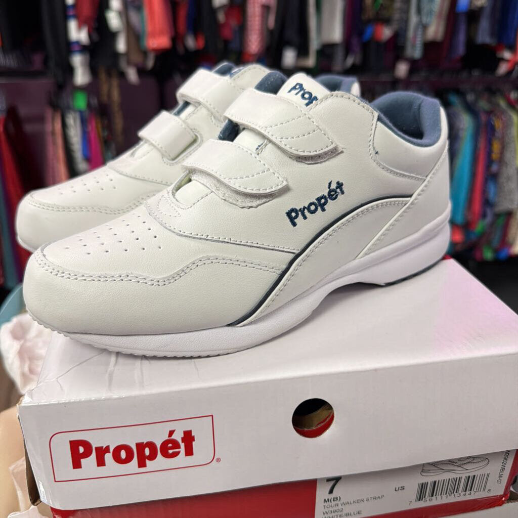7 Propet Tour Walker Strap Sneaker NOB