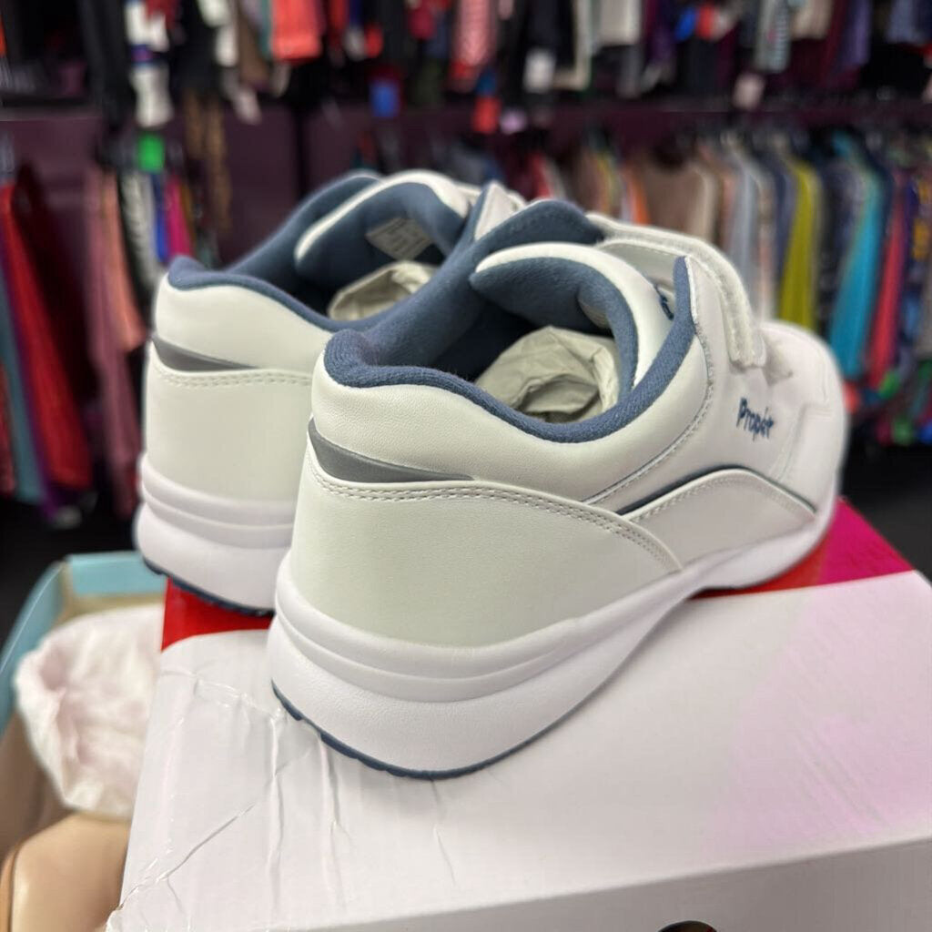 7 Propet Tour Walker Strap Sneaker NOB