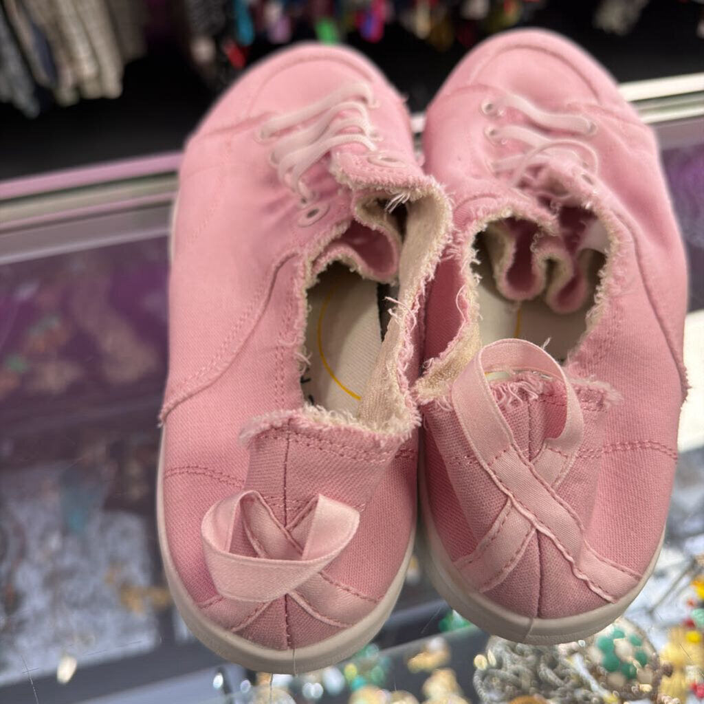 10 Vionic Beach Frayed Edge Sneaker