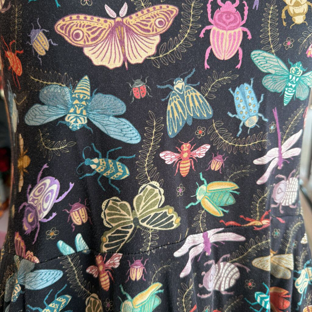 LG SLess Bug Print M/C Dress