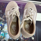 8 Vans Summer Canvas Sneaker