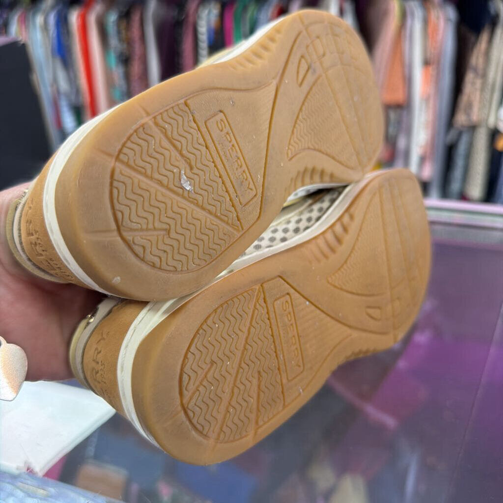 6 Sperry Angelfish Boat Shoes