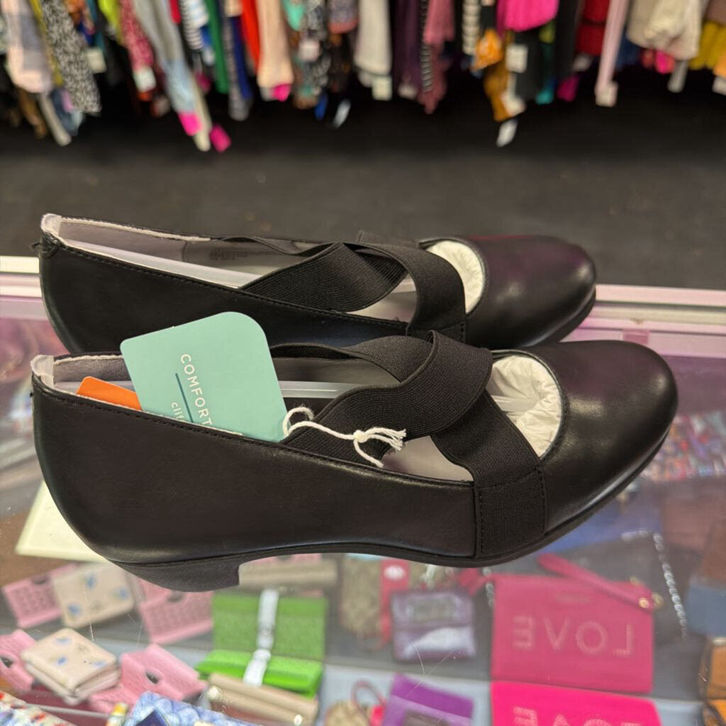 8 Cliffs Anna Criss Cross Elastic & Leather Shoes