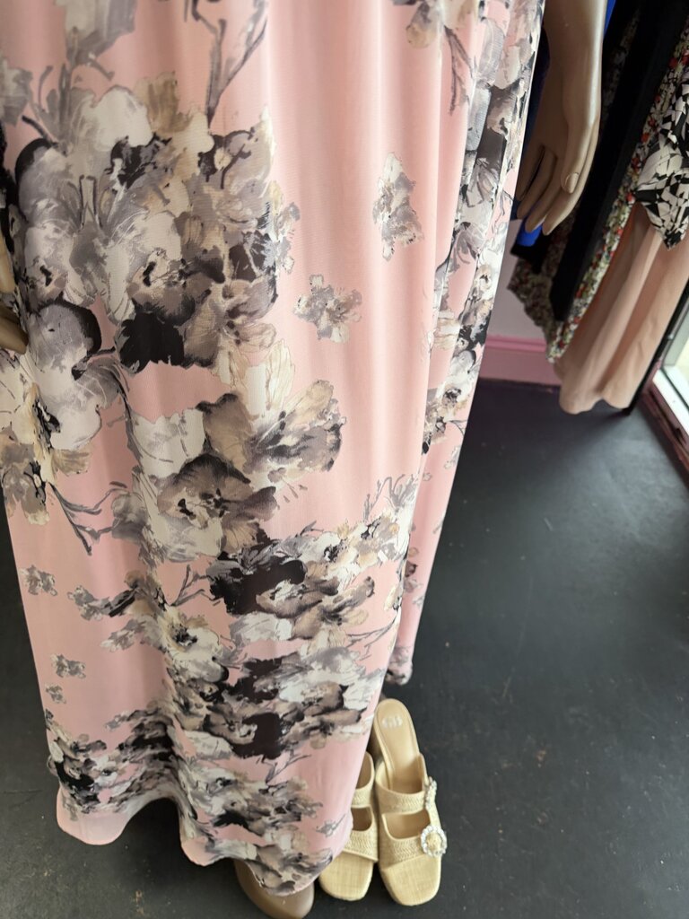 16 S.L. Fashion Floor Length Floral Chiffon Halter Maxi Dress