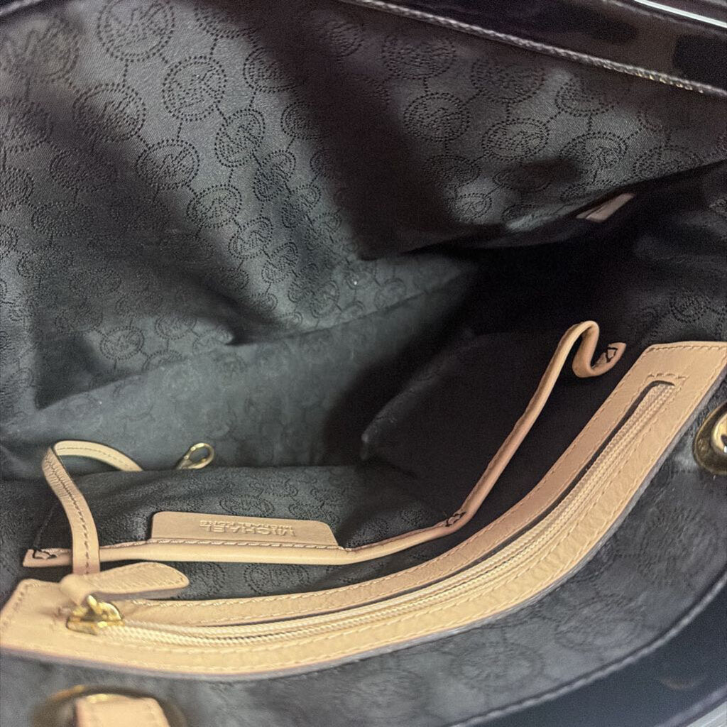 Michael Kors Signature Medium Patent Logo