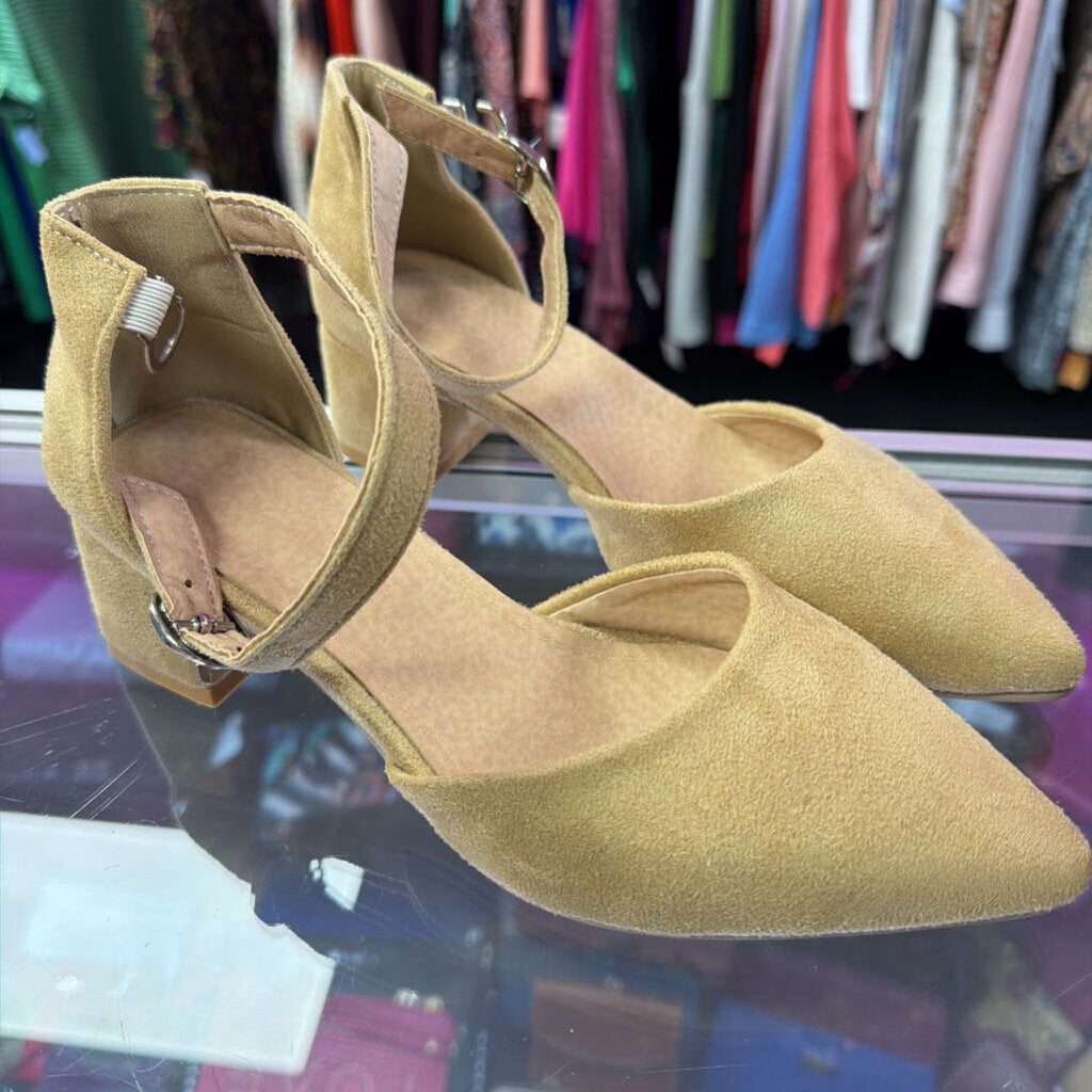 6 Unknown Pointed Ankle Strap Heel