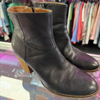 9 House of Harlow Leather Heeled Bootie