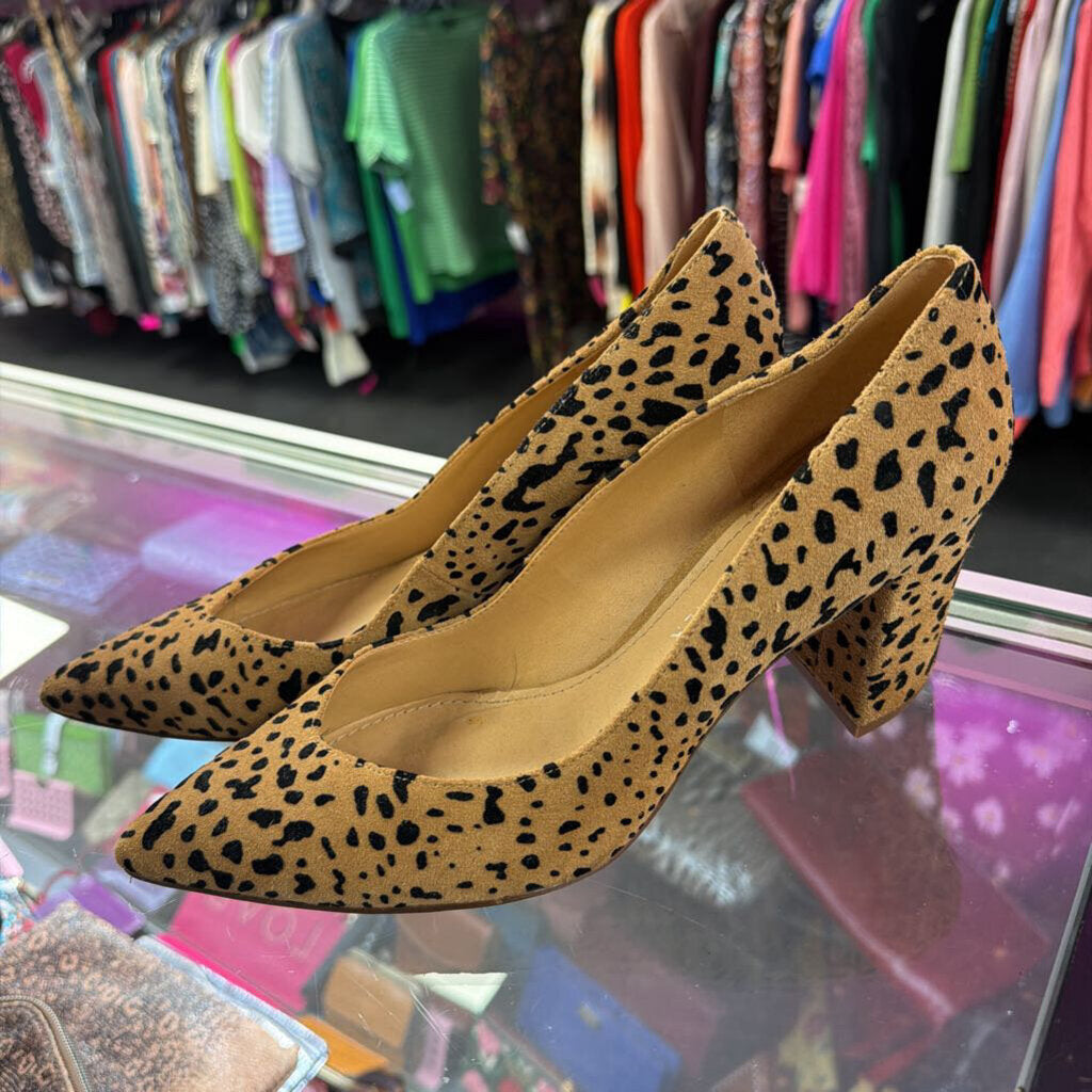8.5 Gibson Latimer Animal Print Pointed Block Heel