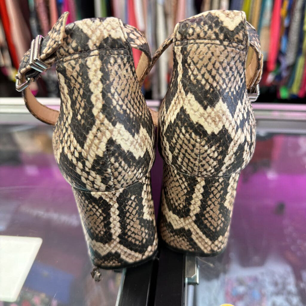 8.5 Gianni Bini Reptile Print Peep-Toe Ankle Strap Block Heel
