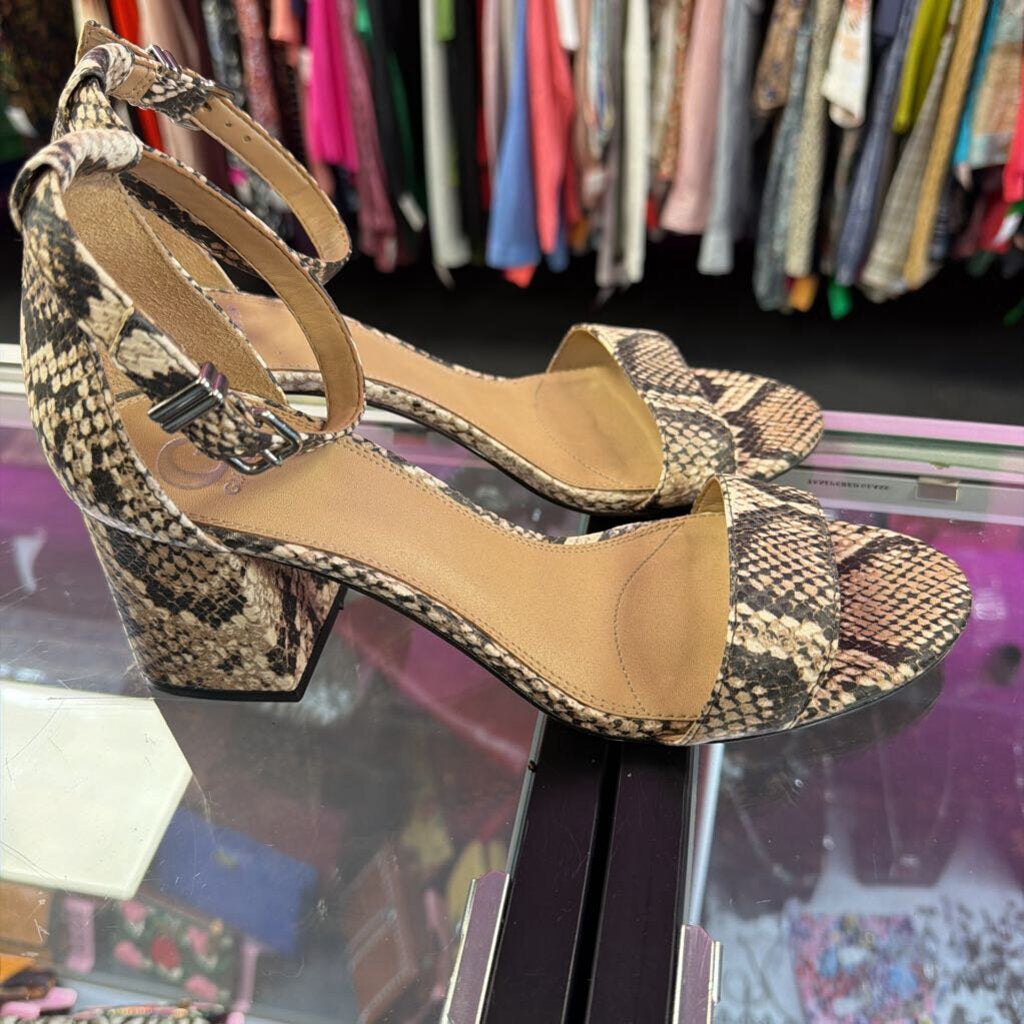 8.5 Gianni Bini Reptile Print Peep-Toe Ankle Strap Block Heel