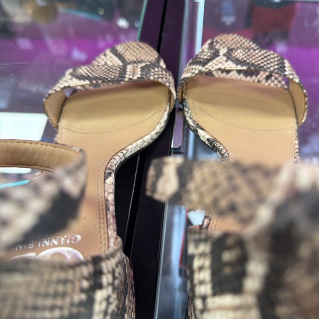 8.5 Gianni Bini Reptile Print Peep-Toe Ankle Strap Block Heel