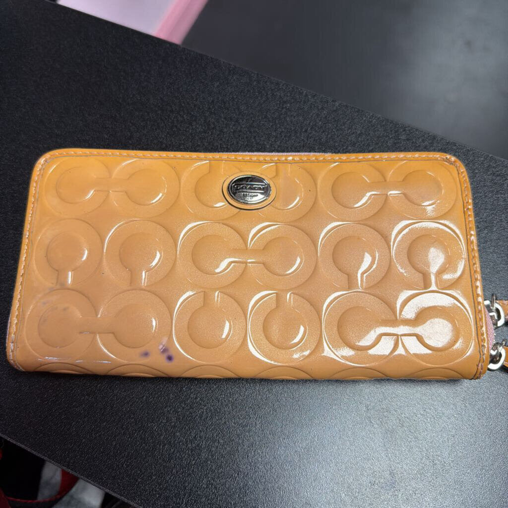 Coach Patent Embossed Monogram As Is