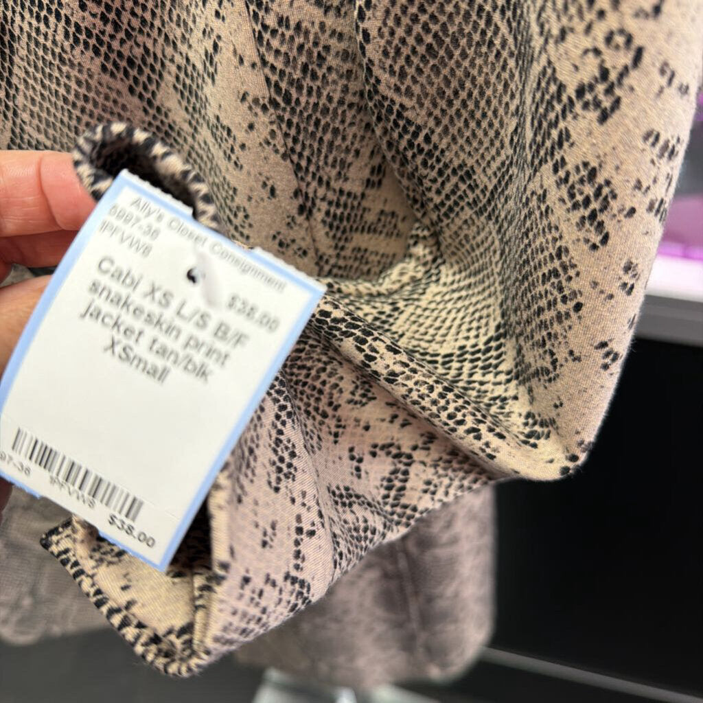 XS L/S B/F snakeskin print jacket
