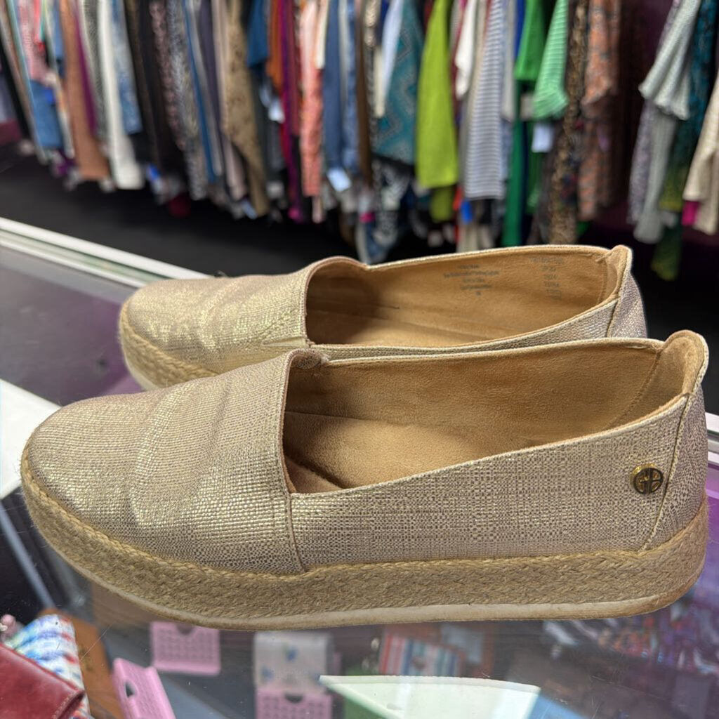 8 Giani Bernini Metallic Espadrille Loafer