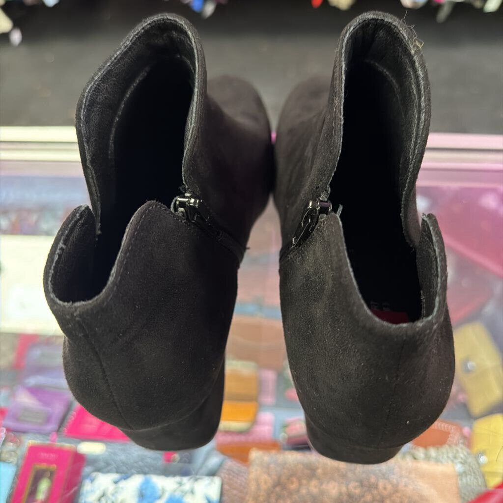 9.5 Kim Rogers Split Side Heeled Bootie