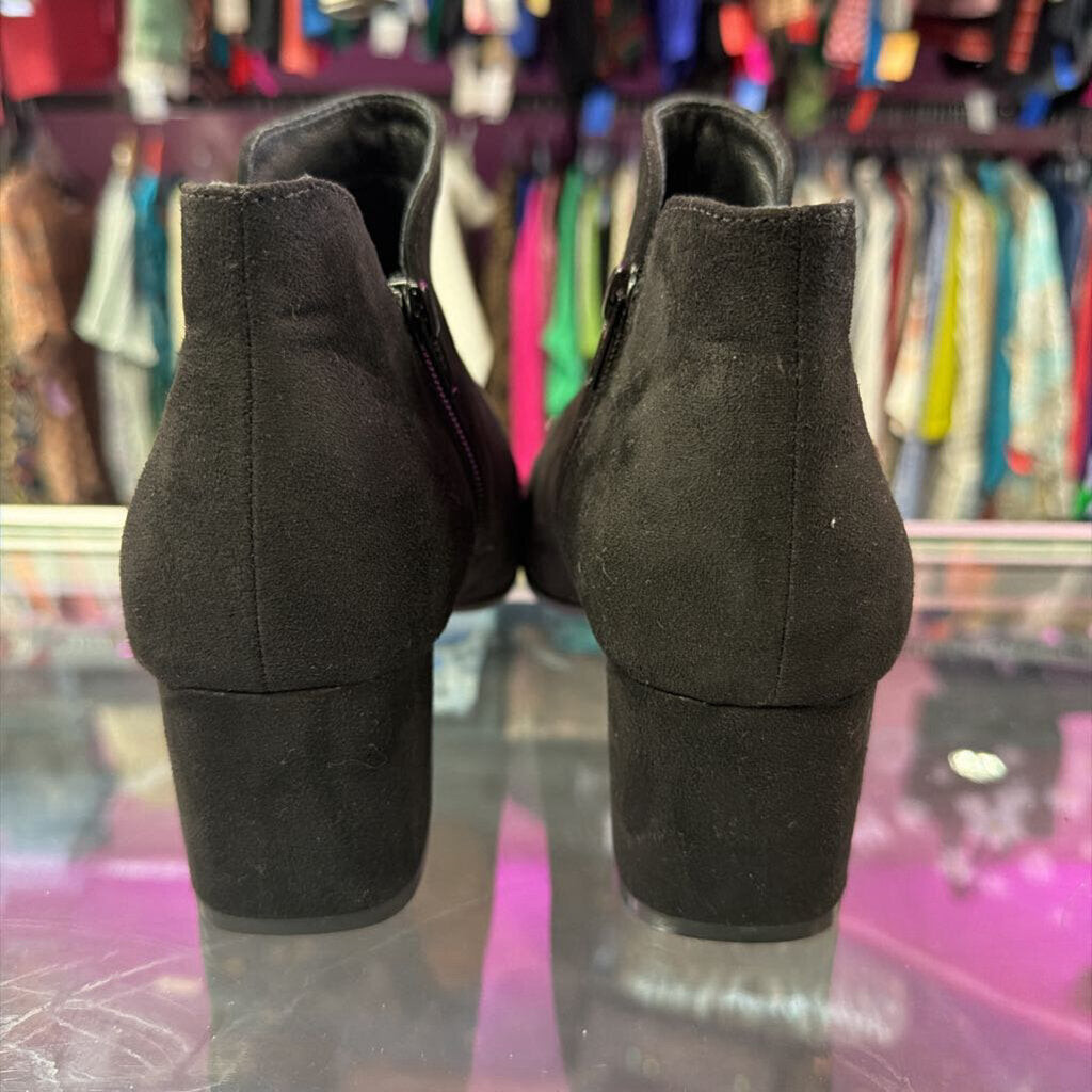 9.5 Kim Rogers Split Side Heeled Bootie