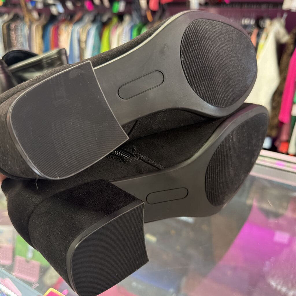 9.5 Kim Rogers Split Side Heeled Bootie