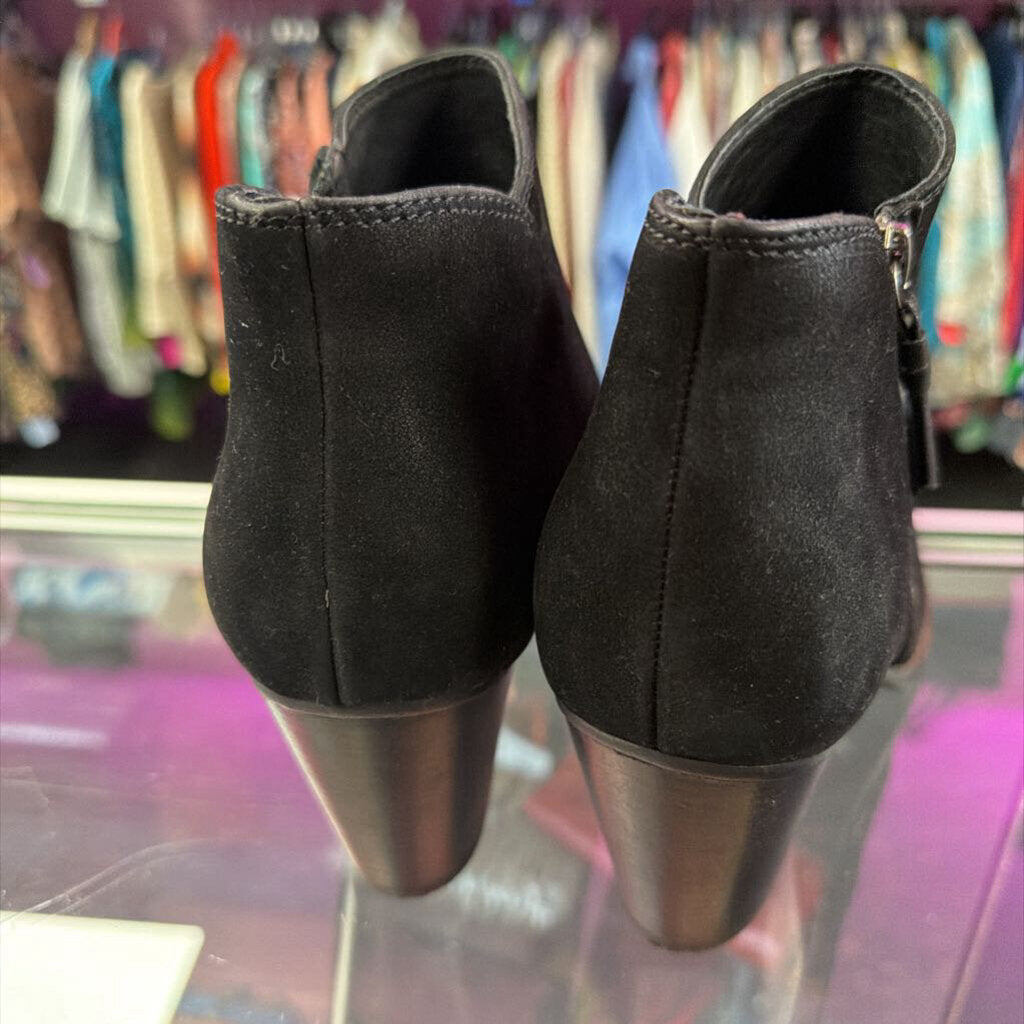 10 Baretraps Suede Textured Upper Stacked Heel Bootie