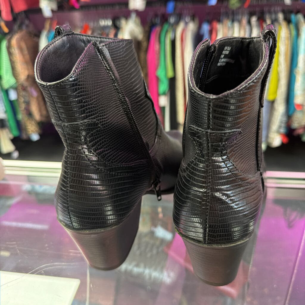 9.5 Sugar Reptile Embossed Faux Leather Bootie