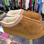 8/9 Jessica Simpson Faux Fur Lined Pink Patterned Trim Slipper