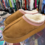 8/9 Jessica Simpson Faux Fur Lined Pink Patterned Trim Slipper