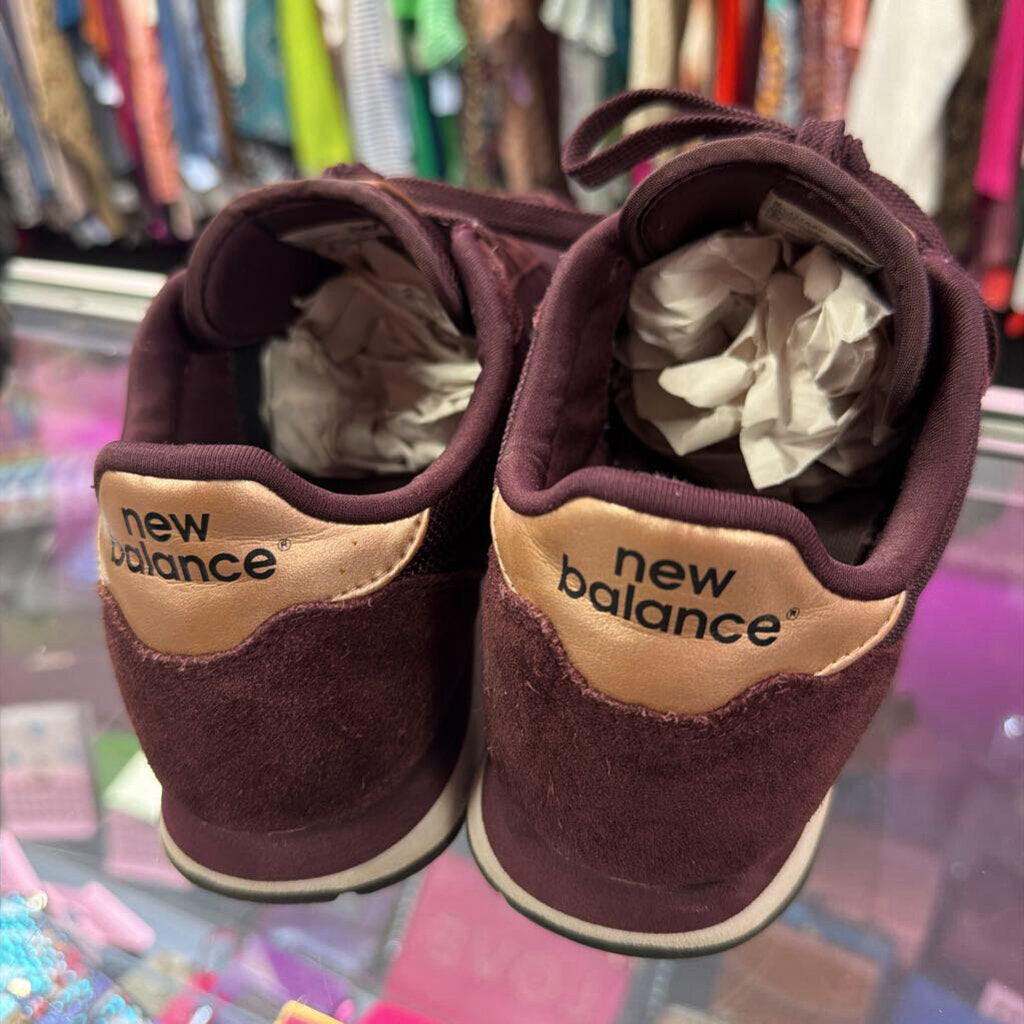 6.5 New Balance 311 Suede Trainer
