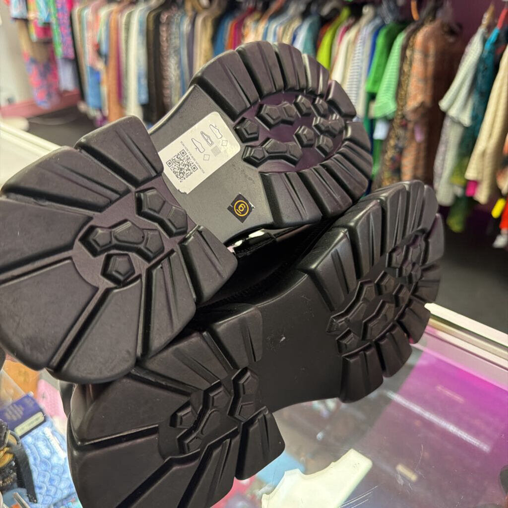 6 Asos Chunky Loafer Chain Detail Loafer
