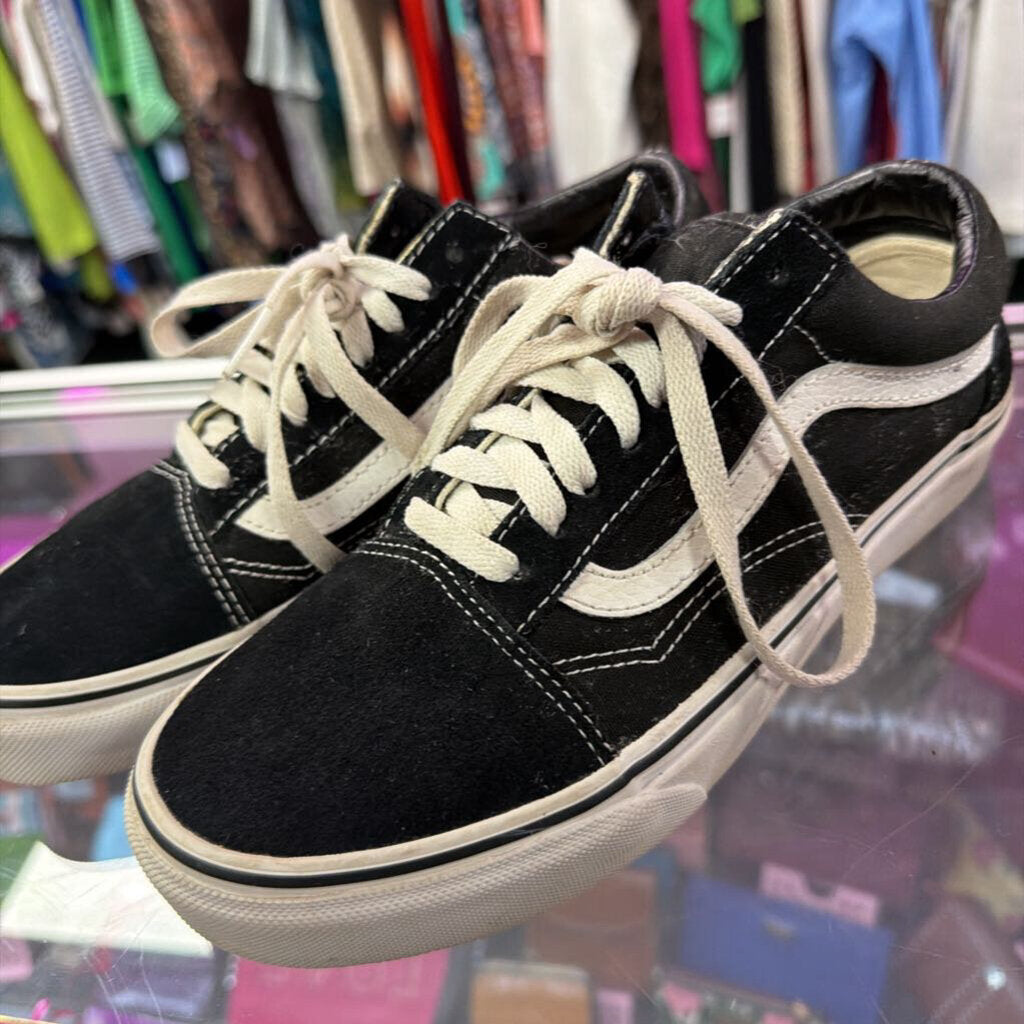8 Vans Ladies Skate Shoe