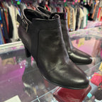 7.5 Bandolino Bdliron Ankle Leather Bootie Patent Trim