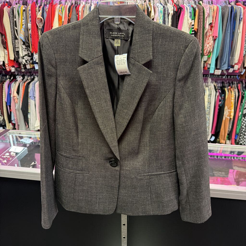 10 L/S One Button Solid Blazer