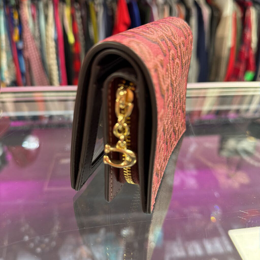 Coach NWT Snap Monogram Wallet