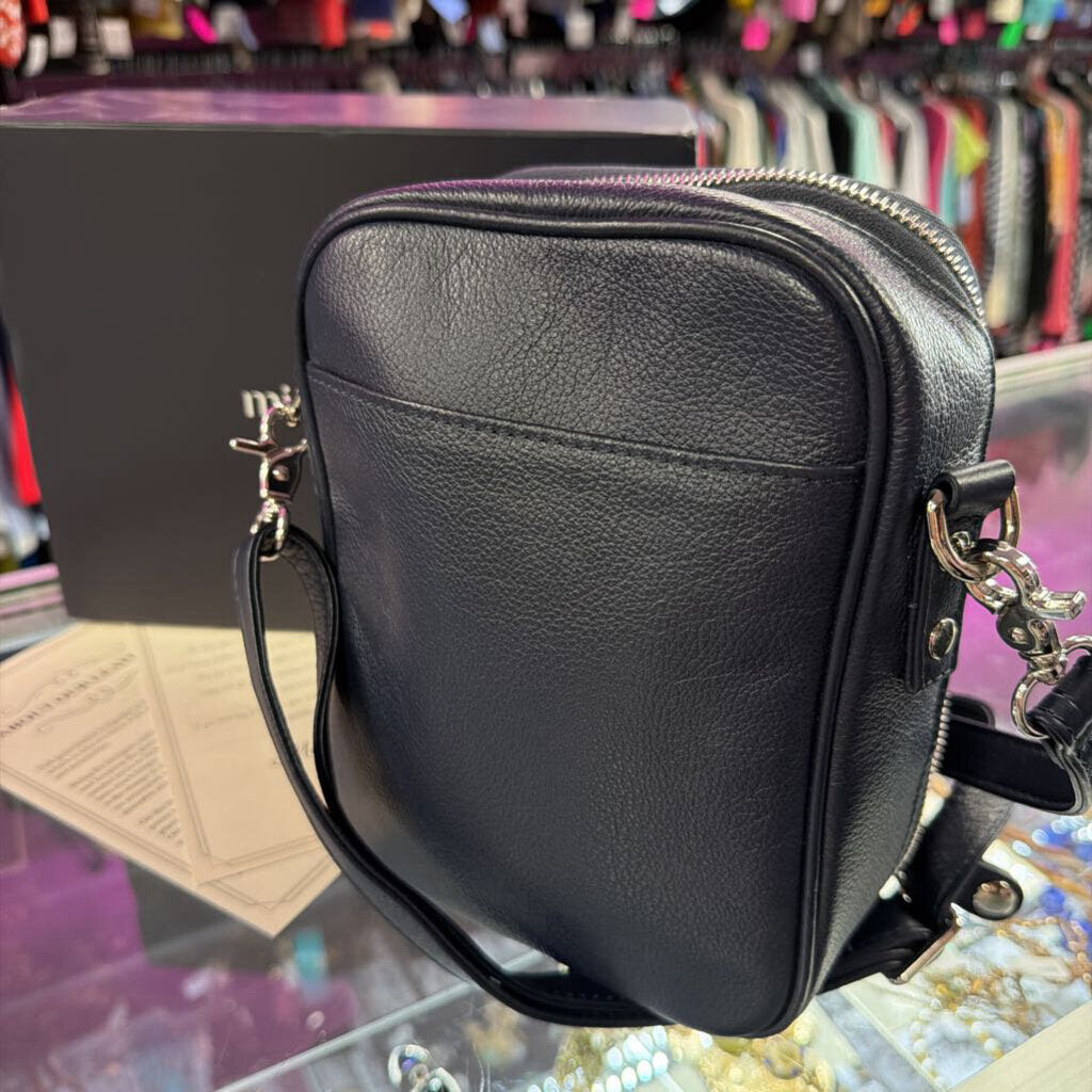 Minooy Naya Small Leather Crossbody RFID NWB