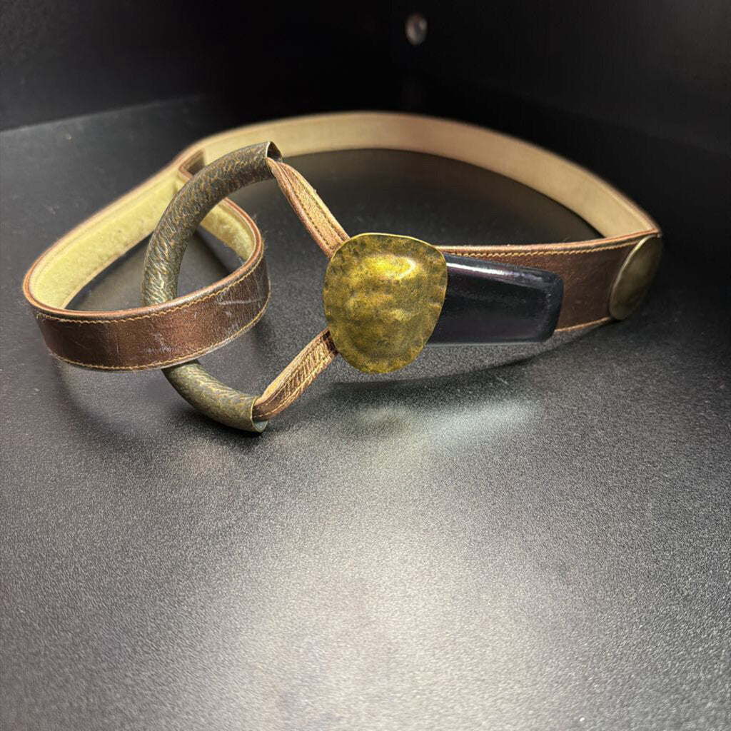 VTG Wrap Velour Belt Hammer Metal detail
