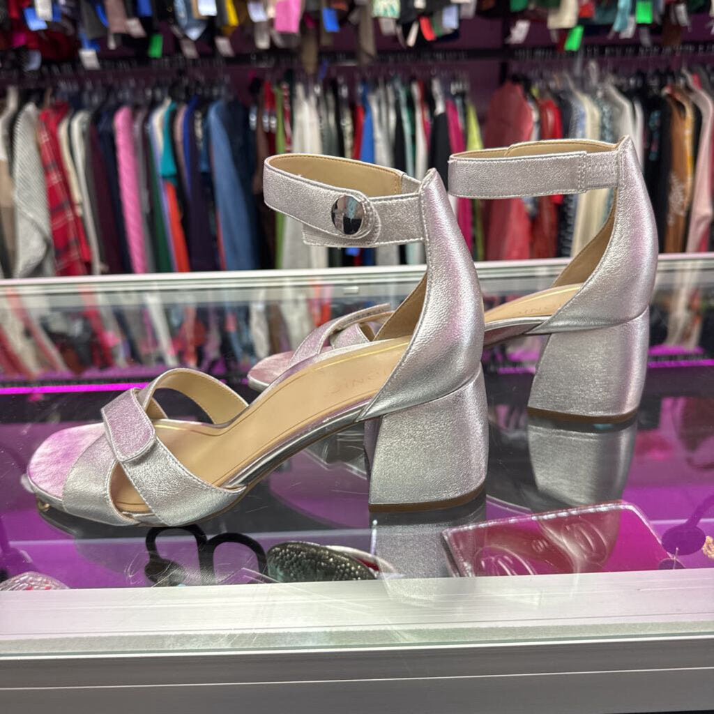 7.5 Vionic Criss Cross Ankle Adj. Straps Chunky Metallic Heel