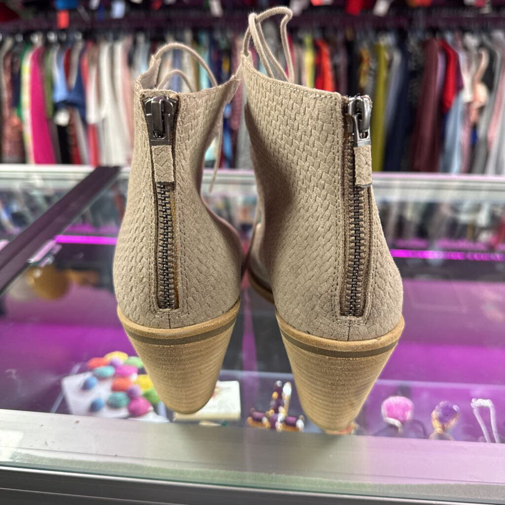8.5 Eileen Fisher Slew Perforated Lace Up Peep Toe Bootie