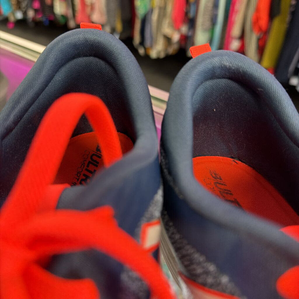 10.5 New Balance 713