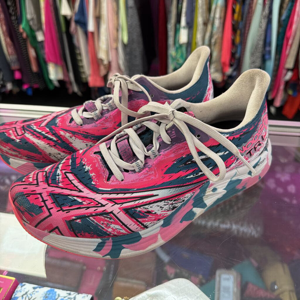 9 Asics Noosa Tri 15